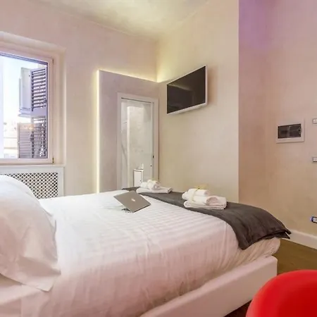 בית הארחה Piazza Venezia Luxury רומא