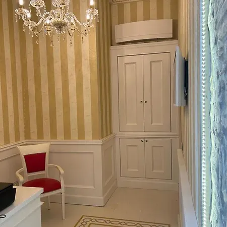 בית הארחה Piazza Venezia Luxury