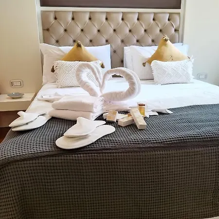 Piazza Venezia Luxury ゲストハウス 4*