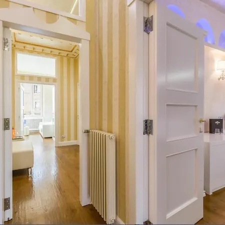 Piazza Venezia Luxury