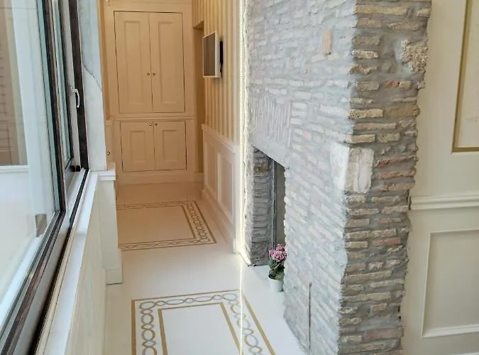 Konukevi Piazza Venezia Luxury Roma