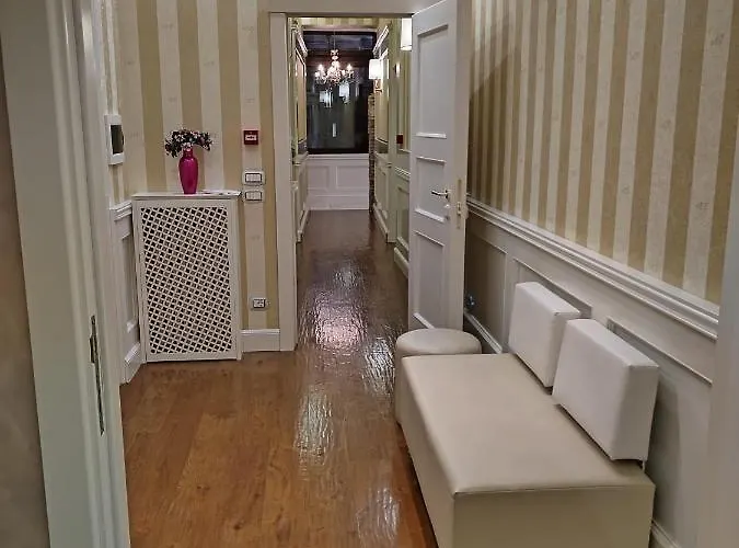 Konukevi Piazza Venezia Luxury