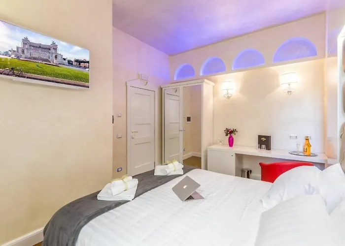 Piazza Venezia Luxury Konukevi