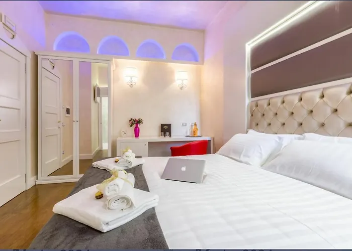 Piazza Venezia Luxury Konukevi Roma