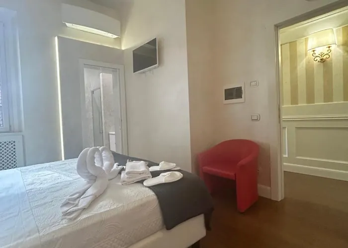 Piazza Venezia Luxury 4* Roma