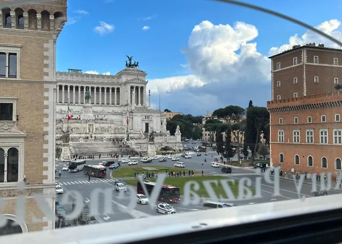 Piazza Venezia Luxury Konukevi Roma