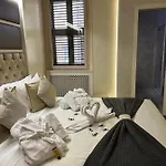 Piazza Venezia Luxury Konukevi Roma