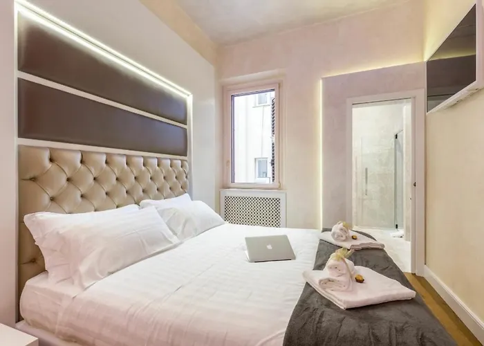Piazza Venezia Luxury Rom